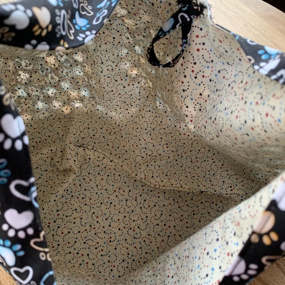 Handcrafted Dog Paw Print Hobo bag - Picture 3 of 8